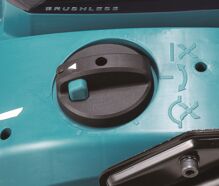 Aku vertikutátor 38cm Li-ion XGT 40V, Makita UV001GZ, bez aku (3)
